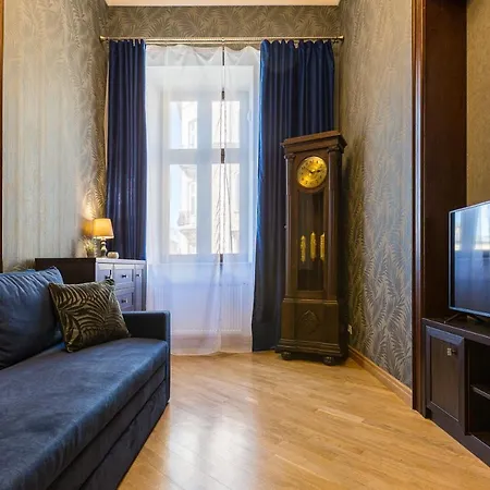 Best Apartment Kulisha 4 Lviv Exterior photo